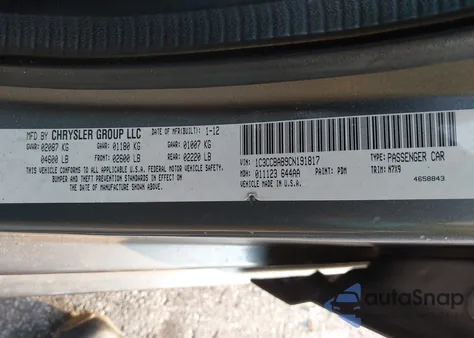 2012 Chrysler 200 Lx z USA, uszkodzony, nr VIN 1C3CCBAB9CN191817